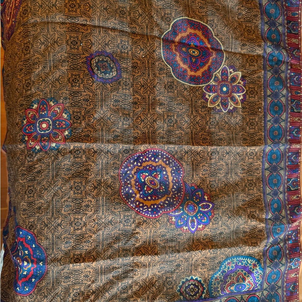 VTG multicolored floral medallions scarf